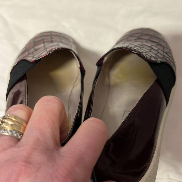 Solsana Maroon Black Croc Embossed Slip On Loafers.  size 8. EU 38 - Picture 9 of 9